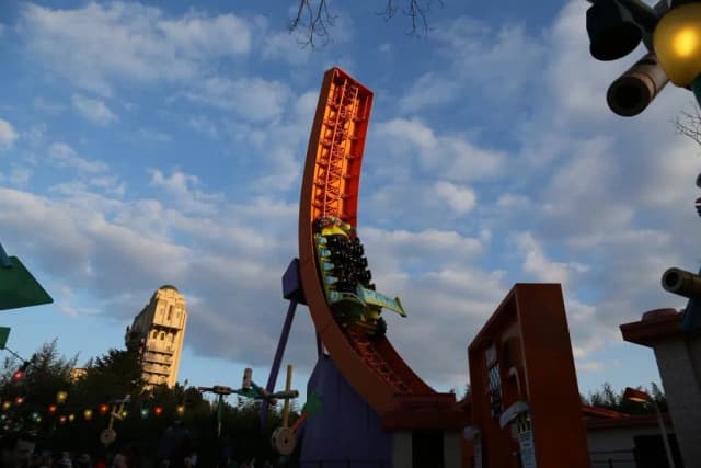 Najlepsze atrakcje w Disneylandzie Paryż, które musisz zobaczyć