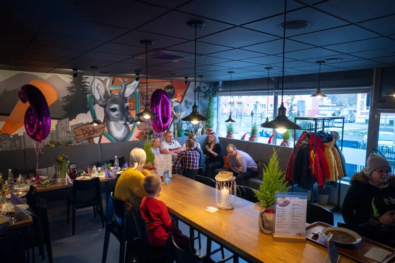 Gdzie zjeść w Pile? Odkryj najlepsze restauracje i smaki!