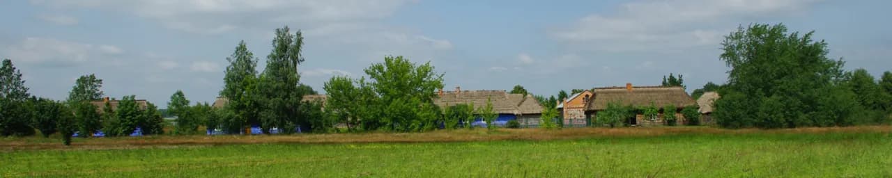 Skansen w Łowiczu: Odkryj fascynujące tradycje i historię regionu