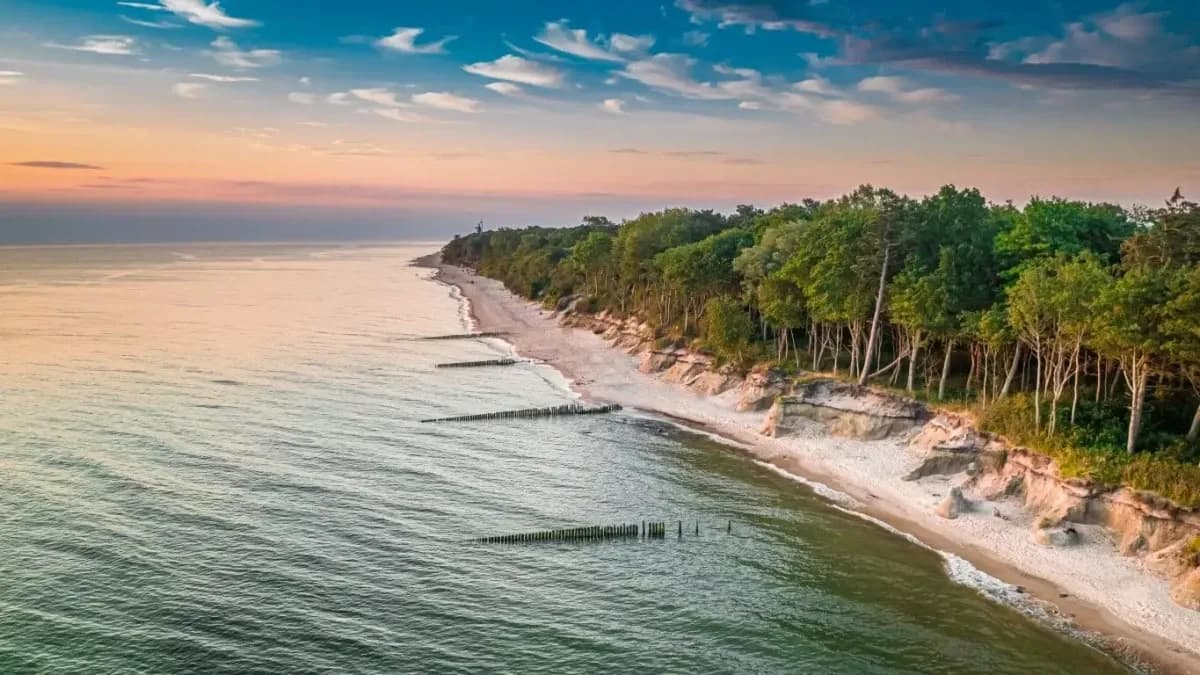 Ile kosztuje nocleg nad morzem? Sprawdź ceny i oszczędź na wakacjach