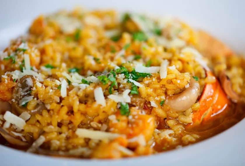 Gdzie zjeść w Weronie? Odkryj najlepsze restauracje i lokalne smaki