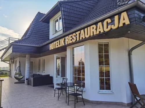 Hotel Dworek Legnickie Pole – idealne miejsce na relaks i wypoczynek